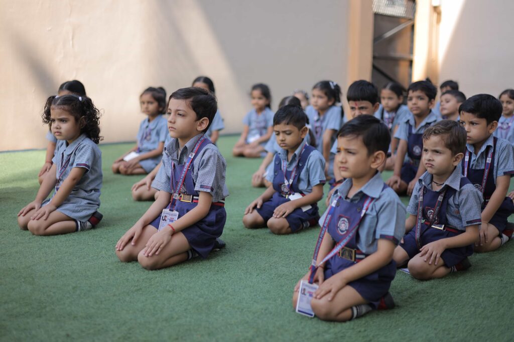 Lush Green Garden (2)-min